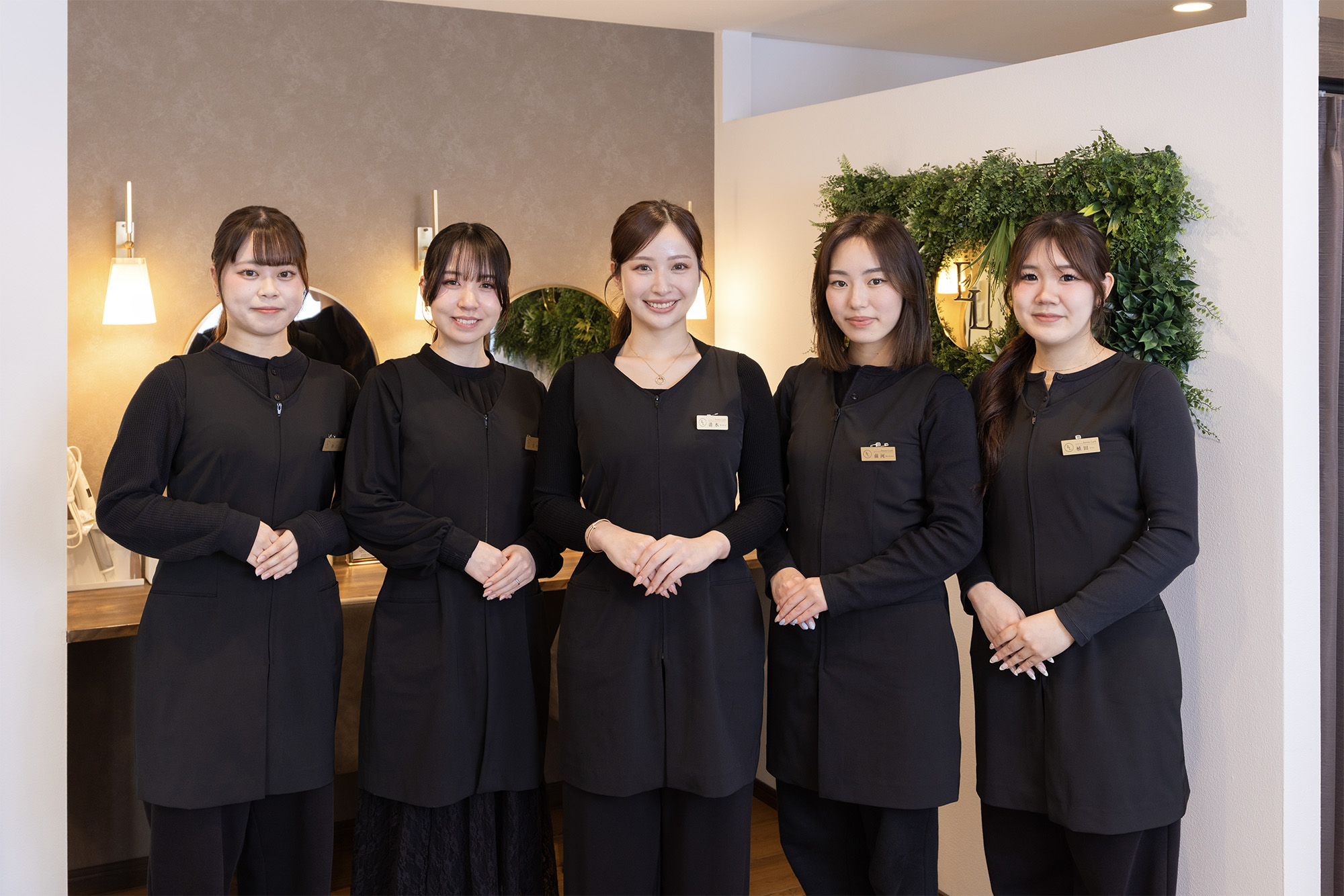 スタッフ集合写真